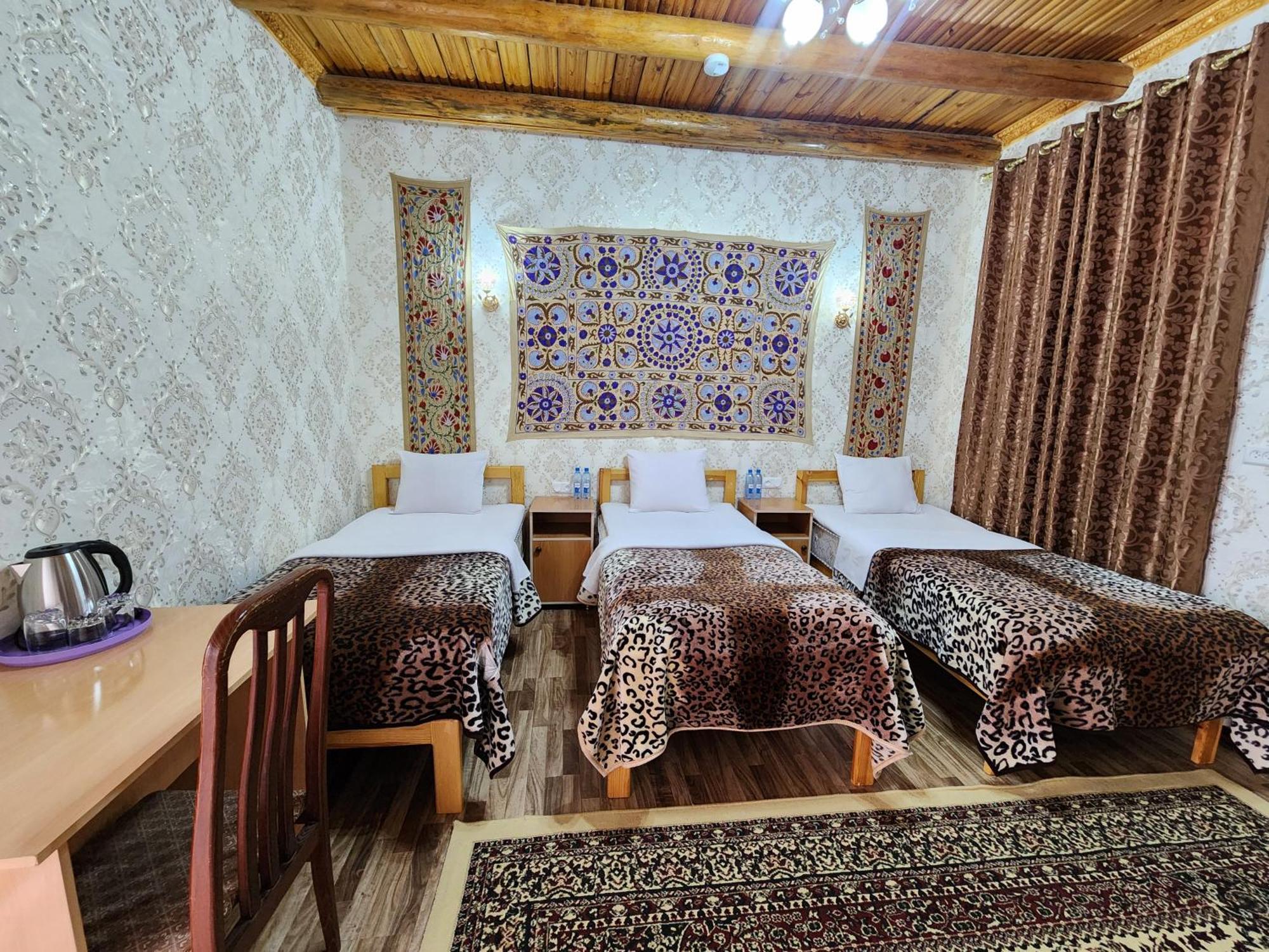 Samani Bukhara Bed & Breakfast ภายนอก รูปภาพ