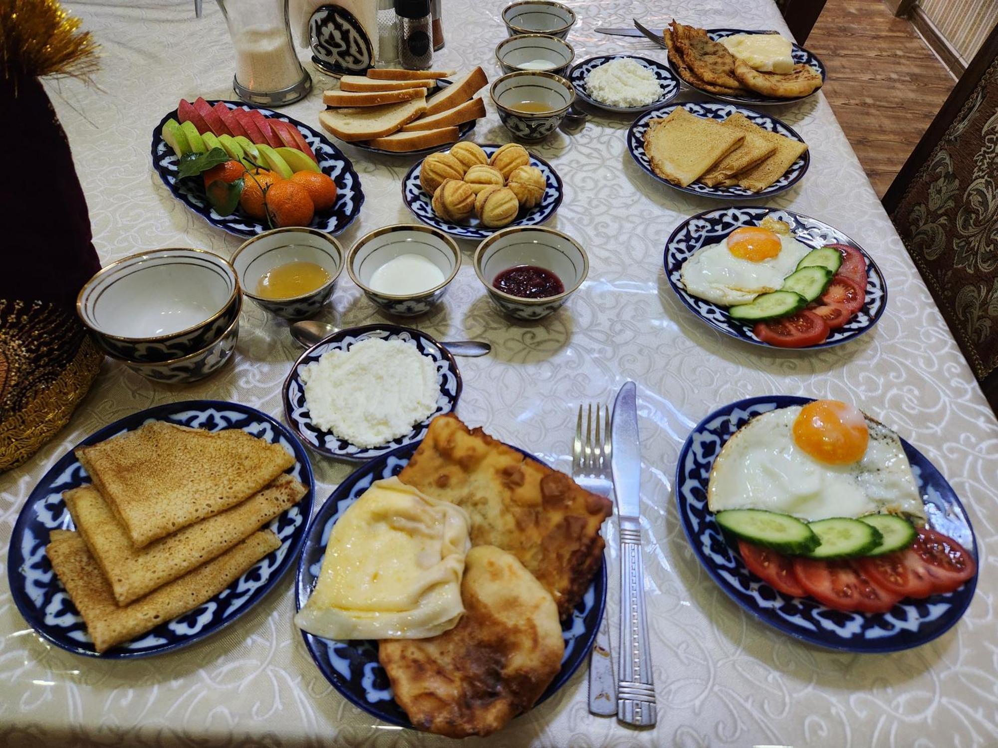 Samani Bukhara Bed & Breakfast ภายนอก รูปภาพ