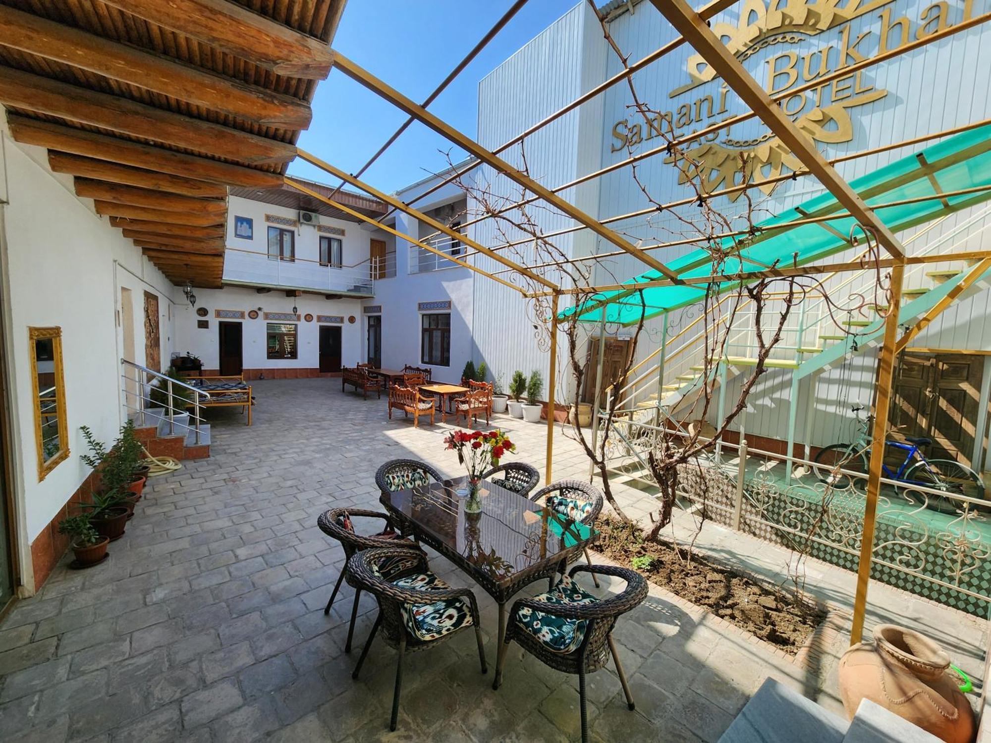 Samani Bukhara Bed & Breakfast ภายนอก รูปภาพ